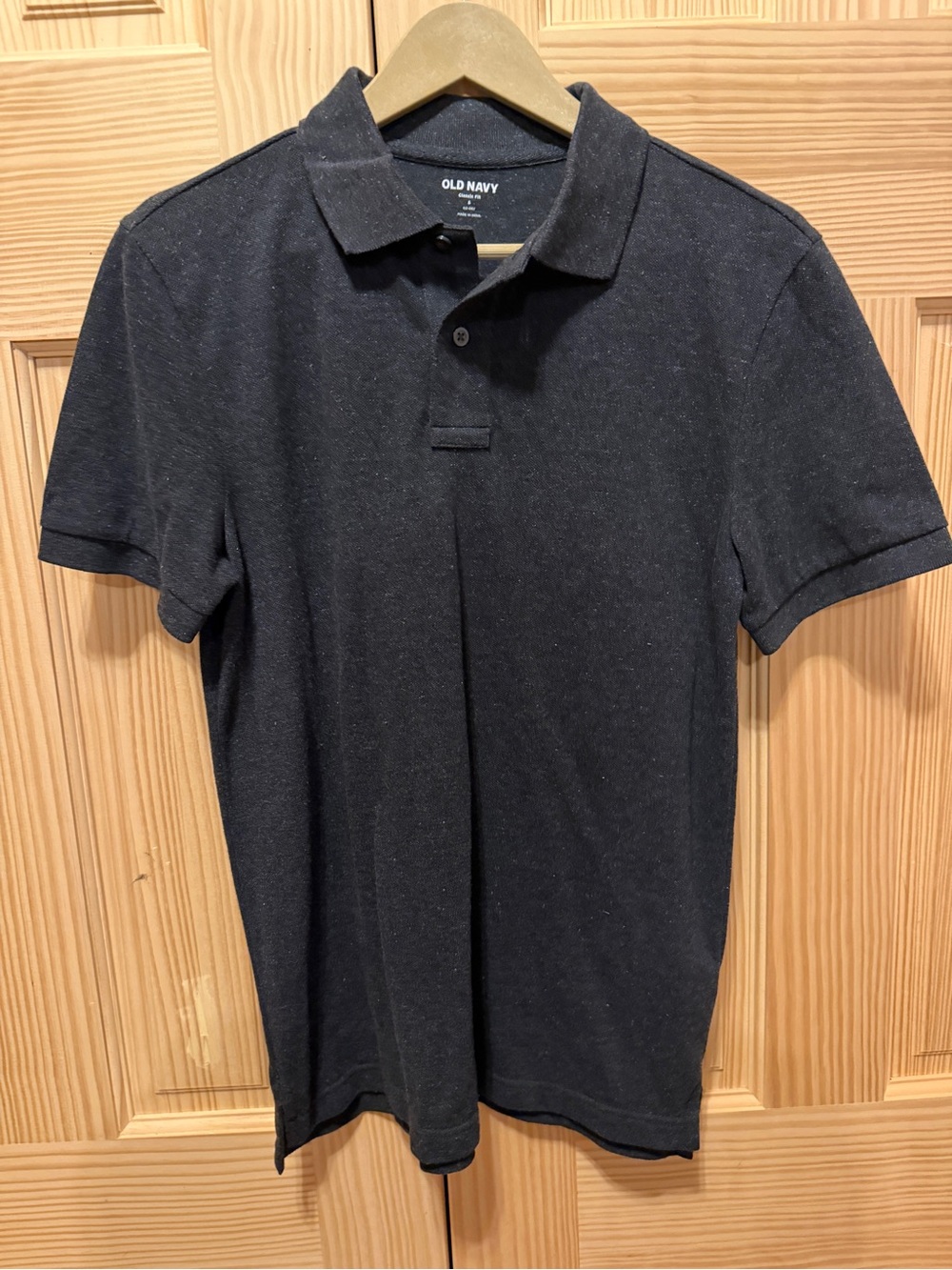 Old Navy Men's black Short-Sleeve Polo S 0235